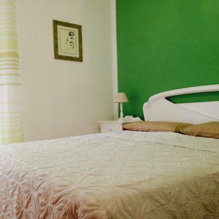 Kia Ora Bed and Breakfast San Felice Circeo Exteriör bild